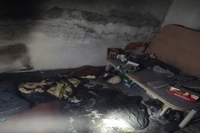 Lực lượng phòng cháy cơ sở nhanh trí xử lý hỏa hoạn tại căn hộ tầng 13 chung cư HH1C Linh Đàm