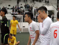 Giành vé bán kết kịch tính, THPT Nguyễn Thị Minh Khai lại mơ vô địch