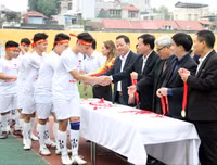 THPT Nguyễn Thị Minh Khai ăn mừng chức vô địch lần thứ ba