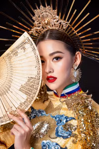 Đại diện nhan sắc Việt khoe 