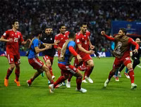 [ẢNH] Ăn mừng cảm xúc, cầu thủ Iran lại chưng hửng vì bị VAR 
