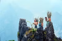 [ẢNH] Cái rét mướt của mùa đông vùng cao qua ánh nhìn trẻ thơ