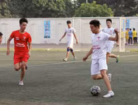 [Ảnh] Quyết liệt cuộc đua vé đi tiếp của 32 đội bóng trong lượt trận chiều 1-11