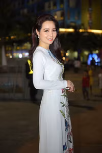 Nhan sắc của Mai Thu Huyền sau 15 năm đóng 