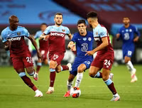 [ẢNH] Vừa diện trang phục mới, Chelsea đã thua sốc