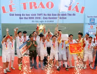 [ẢNH] Toàn cảnh lễ trao giải trận chung kết giải bóng đá học sinh THPT Hà Nội 2018