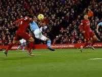 [ẢNH] Man City đã sụp đổ chóng vánh trước Liverpool như thế nào?