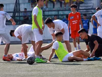 [ẢNH] Thua ngược 1-4, cựu vô địch THPT Hoàng Cầu dừng bước