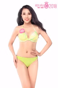 Trọn bộ ảnh bikini nóng bỏng của 30 ứng viên 