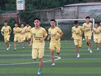 [ẢNH] Á quân THPT Phùng Khắc Khoan tích cực tập dứt điểm trước ngày ra quân