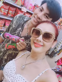 Ca sĩ chuyển giới Lâm Khánh Chi chi 1 tỷ đồng nhờ mang thai hộ