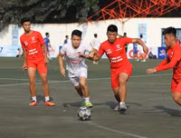 [Ảnh] Quyết liệt cuộc đua vé đi tiếp của 32 đội bóng trong lượt trận chiều 1-11
