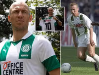 [ẢNH] Ronaldo và những ngôi sao có thể theo Robben trở về CLB thời niên thiếu