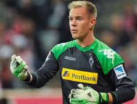 [ẢNH] Monchengladbach, CLB muốn mua Đoàn Văn Hậu từng sản sinh ra những ngôi sao nào?