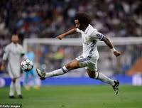 [ẢNH] 50 cầu thủ hay nhất thập kỷ (P1): Son Heung-min sánh vai Rooney, Salah và Pirlo