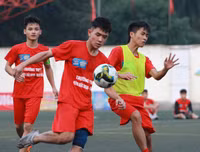 [ẢNH] Hai chiều cảm xúc sau loạt penalty đưa THPT Phùng Khắc Khoan vào vòng 1/8