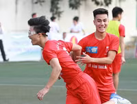 [ẢNH] THPT Lê Văn Thiêm: Quá nhanh, quá nguy hiểm!