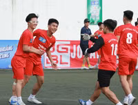 [ẢNH] THPT Lê Văn Thiêm: Quá nhanh, quá nguy hiểm!