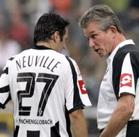 [ẢNH] Monchengladbach, CLB muốn mua Đoàn Văn Hậu từng sản sinh ra những ngôi sao nào?