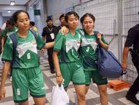 Nhìn lại SEA Games 29 qua những... sự cố và trò lố