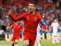 [ẢNH] Ronaldo thăng hoa, Messi, Salah và Neymar đều 