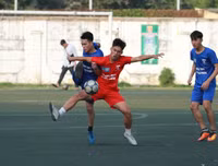 [ẢNH] Vào chung kết, CĐV vỡ òa sung sướng, cầu thủ THPT Lê Văn Thiêm bật khóc