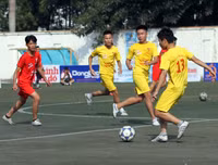 [Ảnh] Quyết liệt cuộc đua vé đi tiếp của 32 đội bóng trong lượt trận chiều 1-11