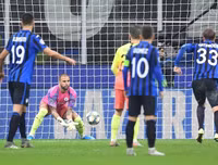 [ẢNH] Pep Guardiola buộc phải sử dụng hậu vệ làm thủ môn như thế nào?
