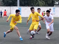 Giành vé bán kết kịch tính, THPT Nguyễn Thị Minh Khai lại mơ vô địch