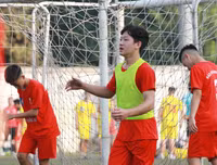 [ẢNH] Cởi nút thắt ghi bàn, ĐKVĐ Trương Định thắng tưng bừng 4-0