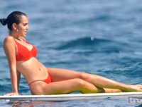 [ẢNH] Bạn gái Ronaldo lại khoe thân hình quyến rũ trong bộ bikini nóng bỏng