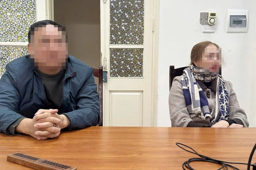 Triệu tập người phụ nữ hành hung hàng xóm trong chung cư đường Trần Hữu Dực