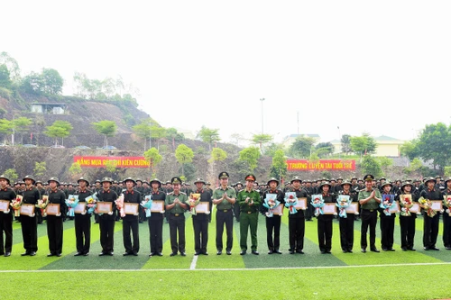 Gần 600 sinh viên Học viện An ninh nhân dân hoàn thành huấn luyện đầu khóa