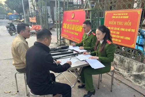Thu hồi vũ khí, vật liệu nổ, công cụ hỗ trợ góp phần giảm áp lực trong phòng chống tội phạm