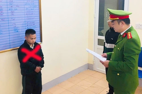 Trộm cắp 5 triệu đồng rồi vào chi tiêu trong quán 'net'