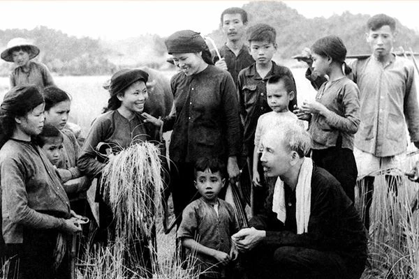 Hướng tới Đại hội XIV của Đảng: Dân là gốc - quan điểm, nguyên tắc xuyên suốt trong nhận thức và hành động của Đảng