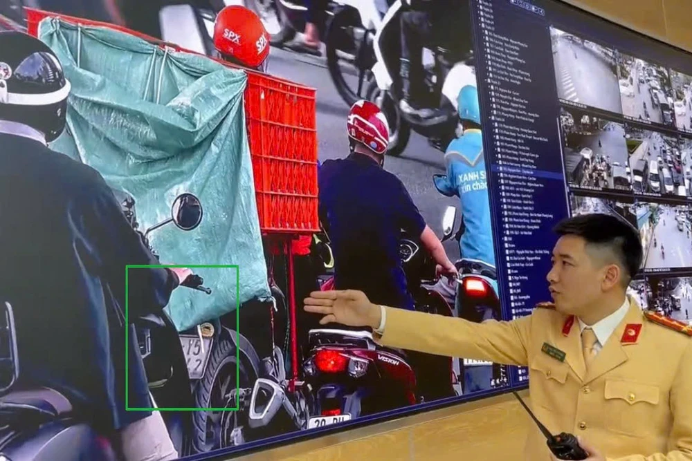 "Mắt thần đường phố" AI phát hiện vi phạm tại nhiều tuyến đường ở Hà Nội