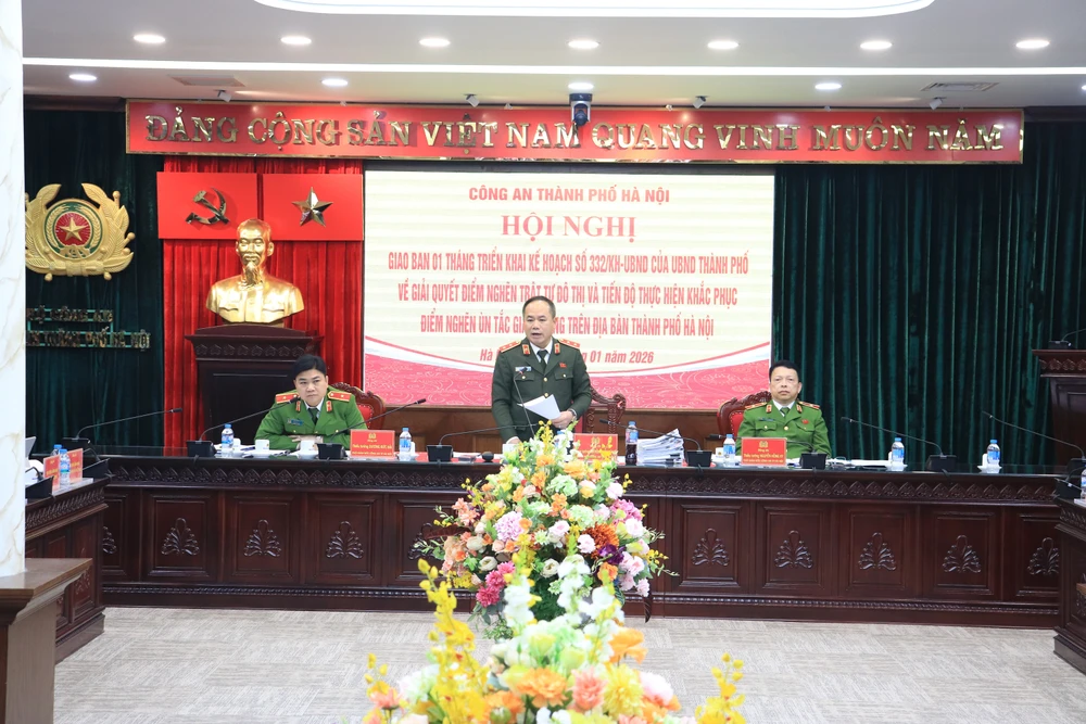 Khắc phục “điểm nghẽn”, không để hình thành “điểm nóng” trong giải quyết trật tự giao thông đô thị