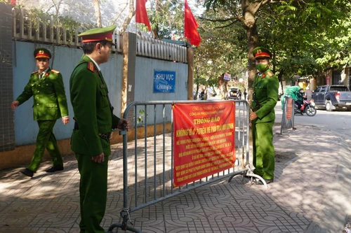 Duy trì xử lý các điểm vi phạm trật tự đô thị tại khu vực ngõ 460 Khương Đình