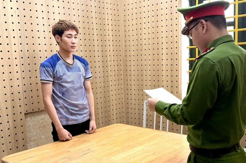 Bắt tạm giam đối tượng livestream lừa đảo bán cây cảnh 