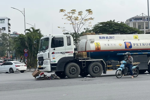 Điều tra vụ tai nạn giao thông khiến người phụ nữ đi xe đạp tử vong