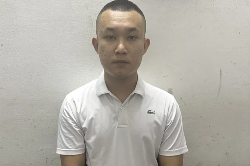 Mượn 'xế hộp' của người quen mang đi cầm cố 