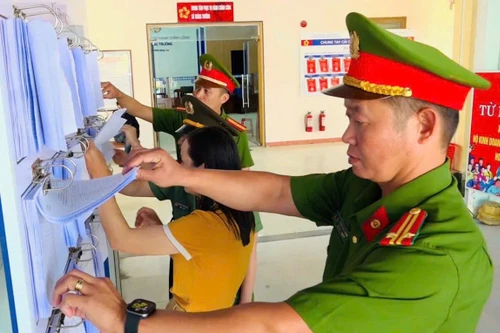 Công an cơ sở chủ động bảo đảm an ninh trật tự cho ngày hội bầu cử 