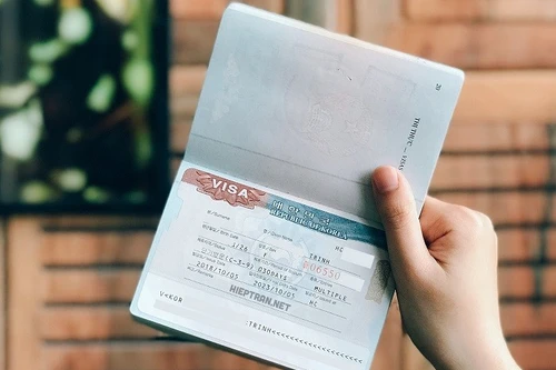 Chiếm đoạt 600 triệu đồng với thủ đoạn xin cấp thẻ Multiple Visa Hàn Quốc