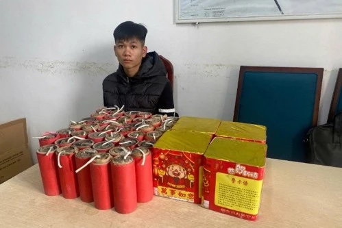 Lộ bí mật ẩn giấu trong chiếc thùng giấy 