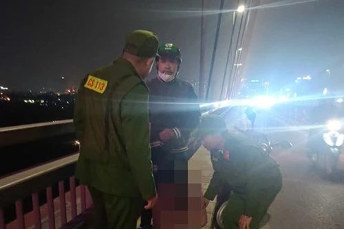 Kịp thời ngăn người phụ nữ định quyên sinh