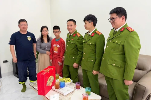 Hoạt động ý nghĩa của cán bộ, chiến sỹ Đội Cảnh sát CC&CNCH khu vực số 6