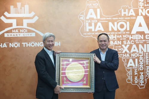 Công an Hà Nội làm việc với các chuyên gia Singapore về xây dựng Đề án đô thị thông minh