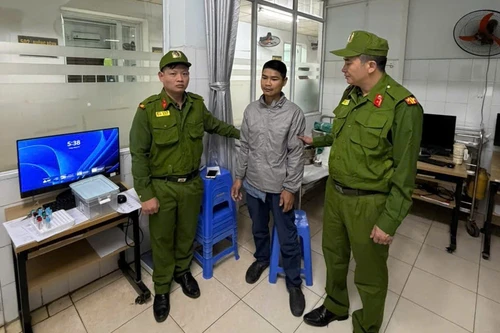 Bắt giữ đối tượng trộm cắp điện thoại trong bệnh viện