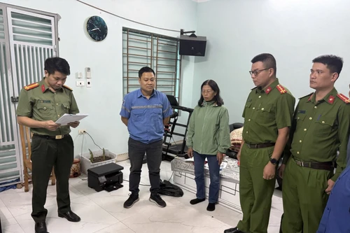 Khởi tố thêm 5 bị can bán chứng chỉ nghề giả qua mạng